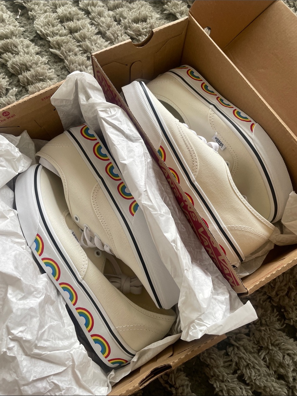 2 VANS 
NEW SIZE 7